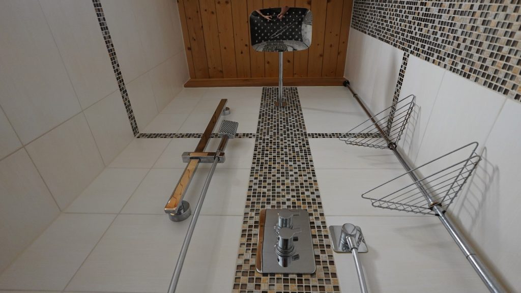 Ferienwohnung in der Lausitz mit großem Tageslichtbad und Fußbodenheizung